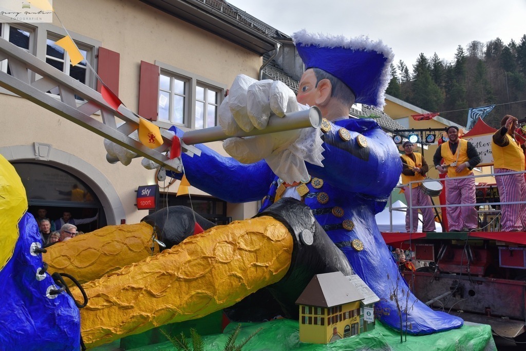 Umzug Sonn  _26-072-RA | Fotoblog Schwarzwald, Foto Blog Wiesental, Pfaffenberg, Winterzauber, Zeller Bergland, Zell im Wiesental, Fotoblog Wiesental, Landschaftsfotos, Bilder Wiesental, Natur, Naturbilder, Fastnacht, Zeller Fastnacht, Zeller Fasnacht, Zeller Bergland, Belchen, - Realisiert mit Pictrs.com