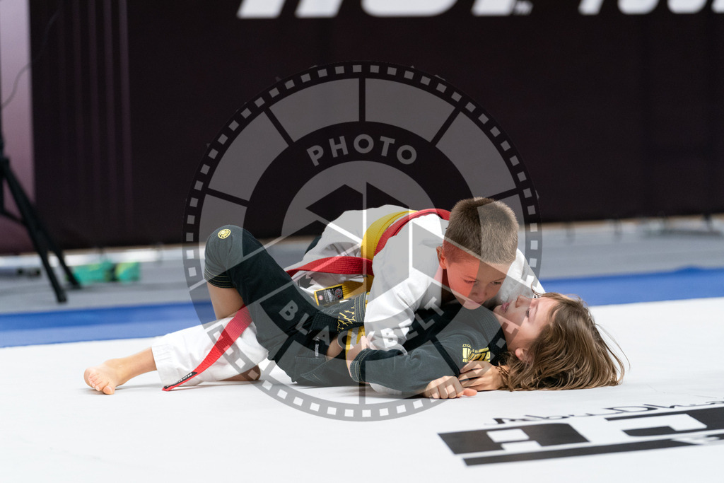 20241012PBB0536 | Athletes compete during the AJP Tour Europe Continental Jiu-Jitsu Youth Championship on October 12, 2024, in Almere near Amsterdam, Netherlands. © Chiara Dazi / photoblackbelt