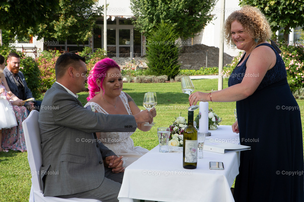 KERSTINFREDYHOCHZEIT_260822_956 | bilder, linz, photo, foto, fussball, sport, fotolui, bundesliga