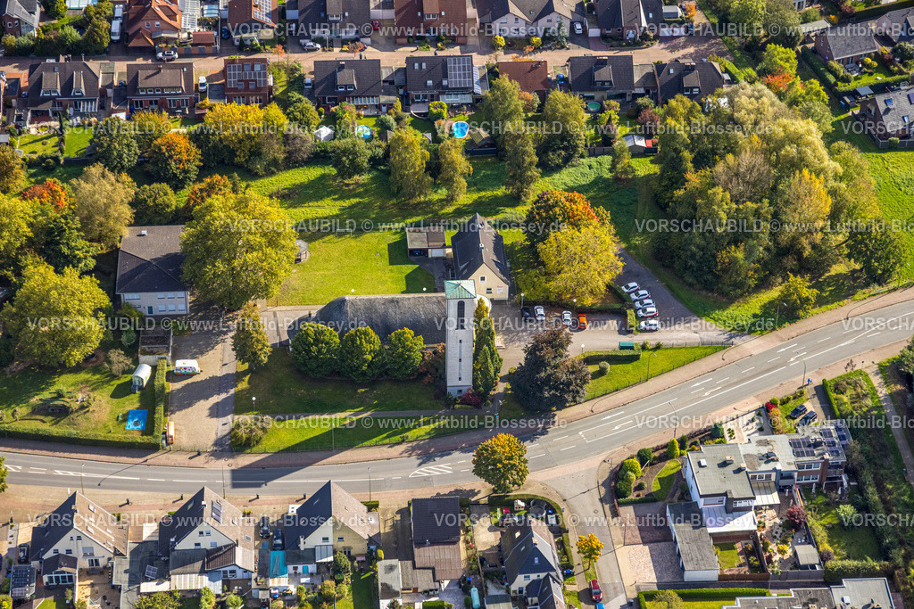 Hamm241008014 | Luftbild, St. Michael Kirche an der Ostwennemarstraße, Uentrop, Hamm, Ruhrgebiet, Nordrhein-Westfalen, Deutschland