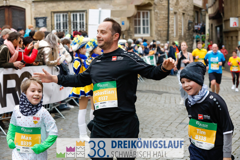 5km Roewisch Wohnbau Cup | 3 Koenigslauf 2024 5km Roewisch Wohnbau Cup - Realisiert mit Pictrs.com