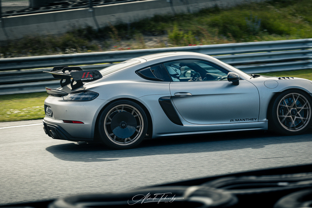 R6AT0745 _Alexander Tschuncky | Entdecken Sie die faszinierende Welt von Alexander Tschuncky Arts: Kreative Fotografie, atemberaubende Automobilkunst und hochwertiger Bilderdruck. Lassen Sie sich inspirieren! - Realisiert mit Pictrs.com