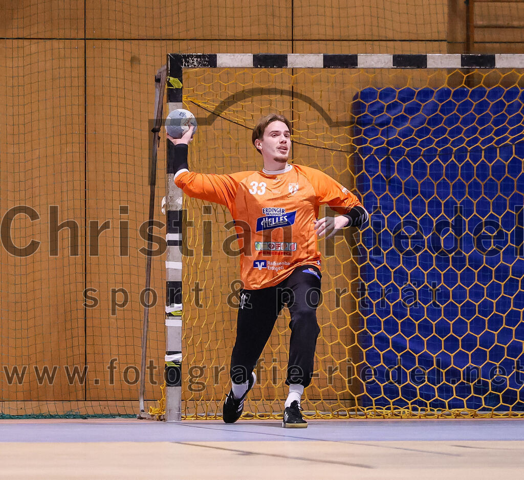 2024-11-24_016_SpVgg_Altenerding_gegen_ASV_Dachau | Erding, Deutschland, 24.11.2024:Handball, Bezirksoberliga Männer 2024 / 2025, 8. Spieltag, SpVgg Altenerding gegen ASV Dachau, Endergebnis: 30:23Torwart Jannik Fleps (SpVgg Altenerding, #33)Foto: Christian Riedel / fotografie-riedel.net