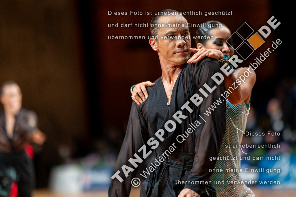 20230812-12049 | Hier finden Sie Tanz Bilder vom Latein und Standard Formationen tanzen. Sportbilder vom Tanzsport. Schöne Fotos und von Weltmeisterschaft, Europameisterschaft, Bundesliga, Regionalliga, Oberliga und Landesliga sowie von GOC Stuttgart, DanceComp, WM Bremen