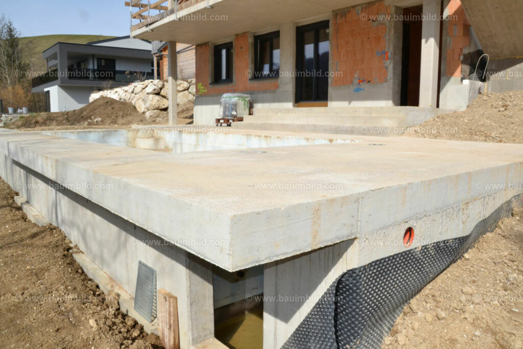 bib-lg04-sonstige-betonarbeiten-0776 | Nach LV-Leistungsgruppen sortierte Detailfotos über den Bau eines Hauses. Alle Hausbau-Bilder direkt vom Urheber und Autor der Website Haus-Selber-Bauen.com