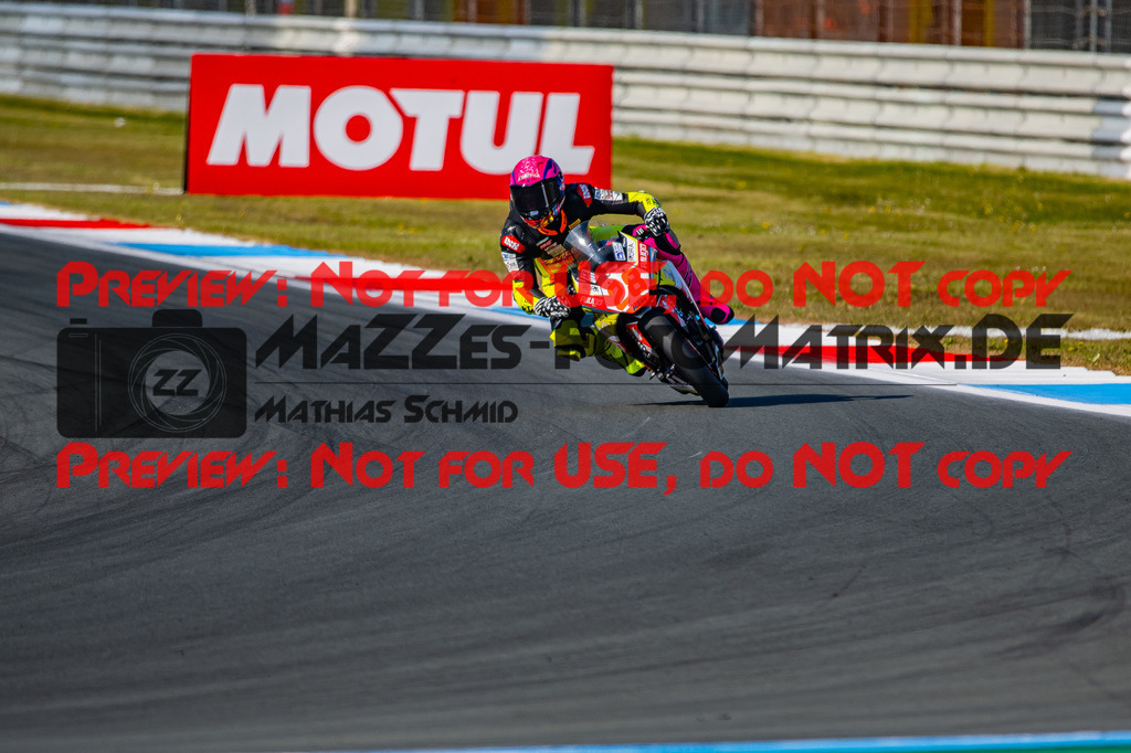 MaZZes_Fotomatrix-220423-98364 | Fotograf Mathias Schmid
Sportfotograf,
Eventfotograf,
Hochzeitsfotograf,
Portraitfotograf