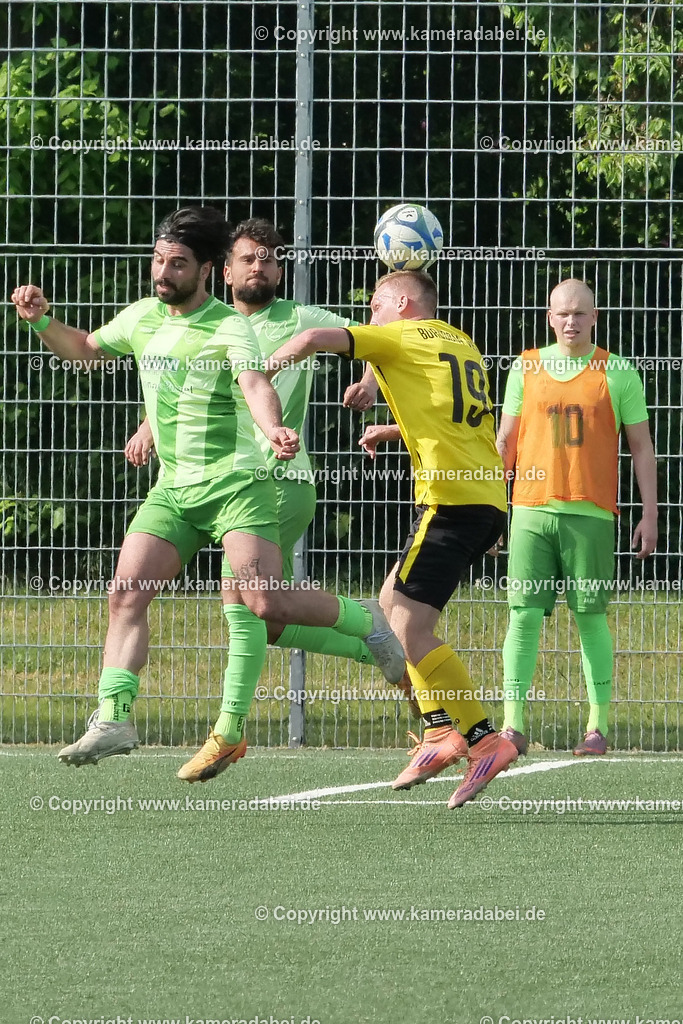 Fußball : Bezirksliga : SV 08/29 Friedrichsfeld - Borusia Veen am 10.05.2026 in Voerde Friedrichsfeld | Fußball : Bezirksliga : SV 08/29 Friedrichsfeld - Borusia Veen am 10.05.2026 in Voerde Friedrichsfeld - Realisiert mit Pictrs.com