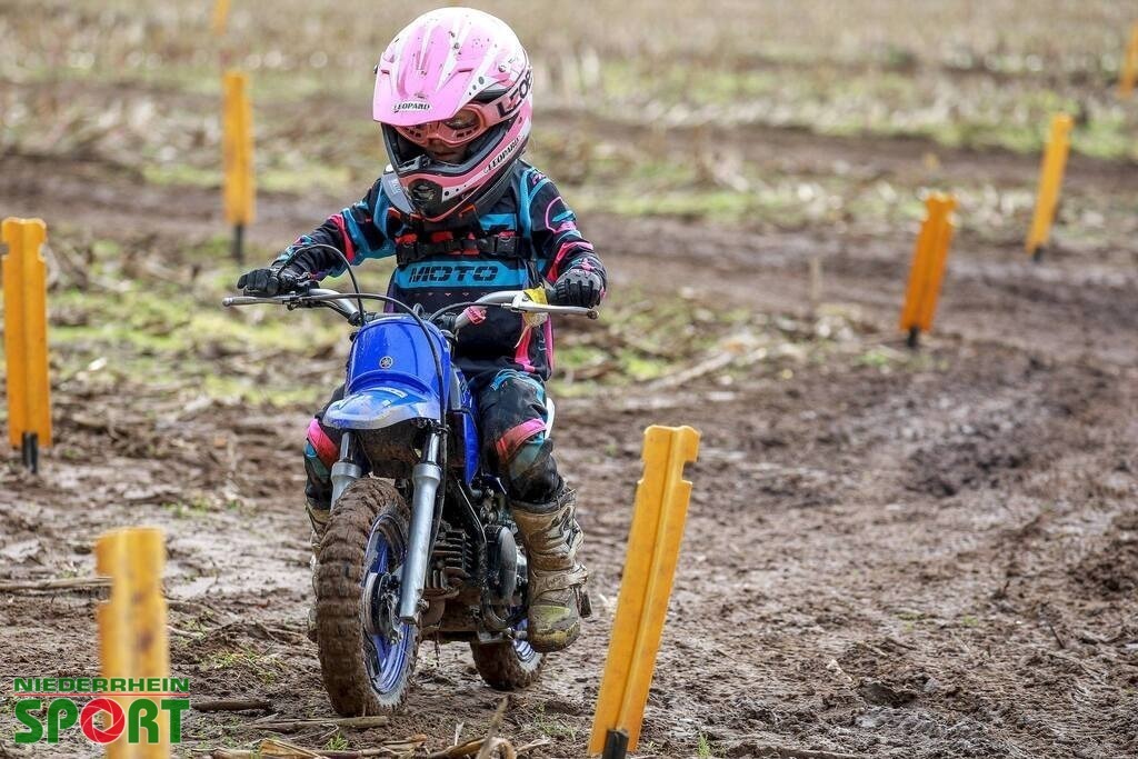 OpenTrack2024_Kinder_11 | Bildergalerie von Sport-Ereignissen aber auch von weiteren spannenden Dingen - nicht nur vom Niederrhein. In Anlehnung an den bekannten Spruch von Hanns Dieter Hüsch heißt das Motto: "Niederrhein ist überall".  - Realisiert mit Pictrs.com