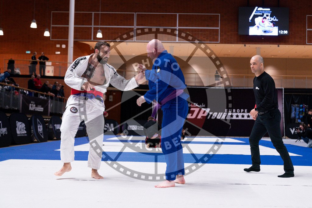 20241013PBB1091 | Athletes compete during the AJP Tour Europe Continental Jiu-Jitsu Amateurs & Masters Championship on October 13, 2024 in Almere near Amsterdam, Netherlands. © Chiara Dazi / photoblackbelt