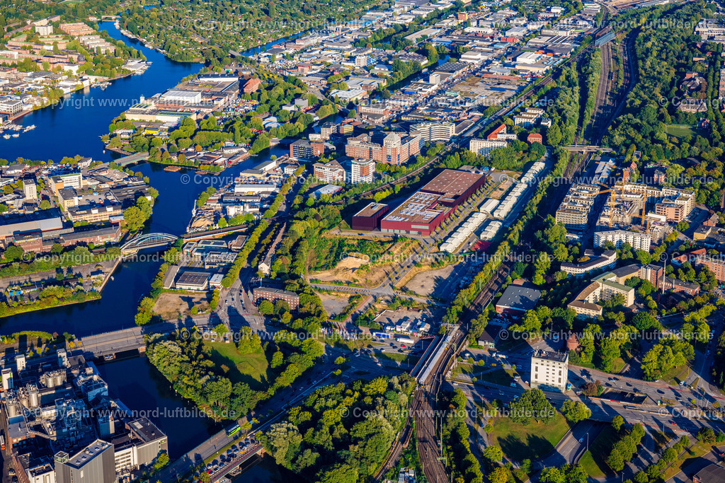Hamburg_Rothenburgsort_ELS_4087190925 | HAMBURG 20.09.2025 Entwicklungsgebiet "Neuer Huckepackbahnhof der Industriebrache an der Billstraße im Stadtteil Rothenburgsort in Hamburg. // Development area "New piggyback station on the industrial wasteland at Billstrasse in the Rothenburgsort district of Hamburg. Foto: Martin Elsen