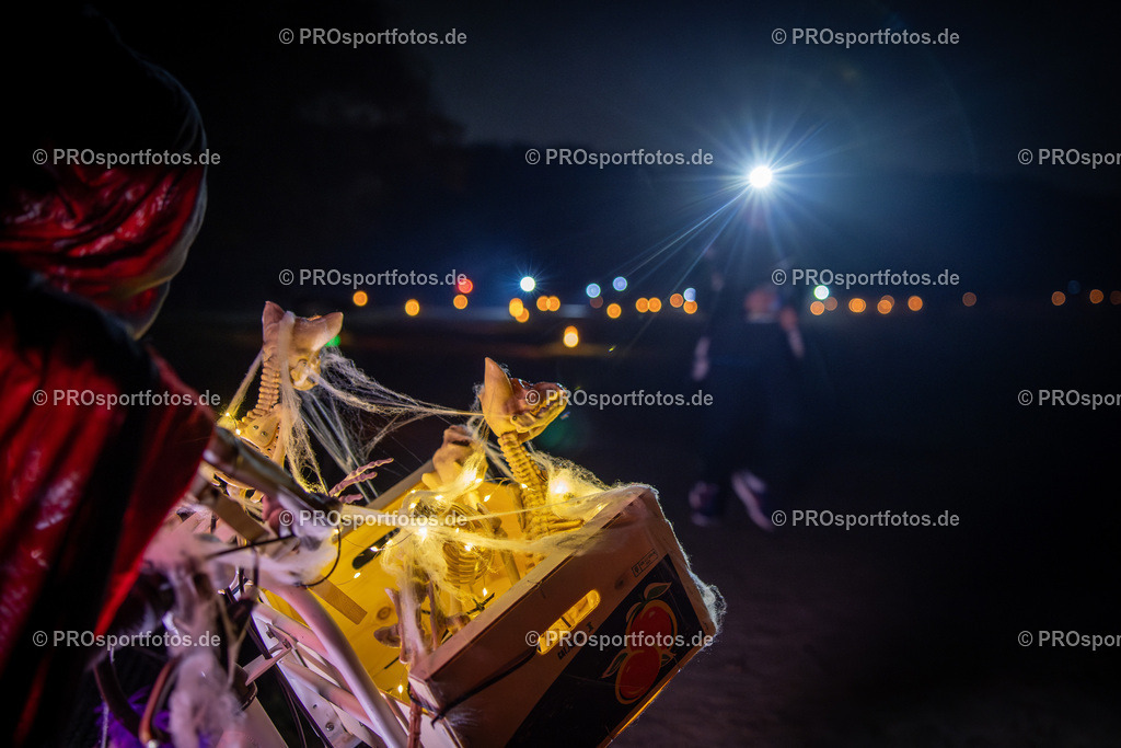 Halloween Run 2024 in Koeln, 31.10.2024 | Impressionen vom Halloween Run 2024 am 31.10.2024 in Koeln (Forstbotanischer Garten Rodenkirchen). Foto: BEAUTIFUL SPORTS/Axel Kohring