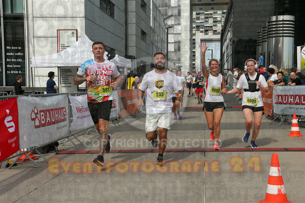 250920_1331_EX1_5142 | Sportfotografie im Rhein-Sieg Kreis, Köln, Bonn, NRW, Rheinland Pfalz, Hessen, etc. Unser Tätigkeitsfeld umfasst den Laufsport vom Volkslauf über den Marathon, Duathlon, Triathon bis zum Ultralauf wie Kölnpfad Ultra oder Schindertrail.