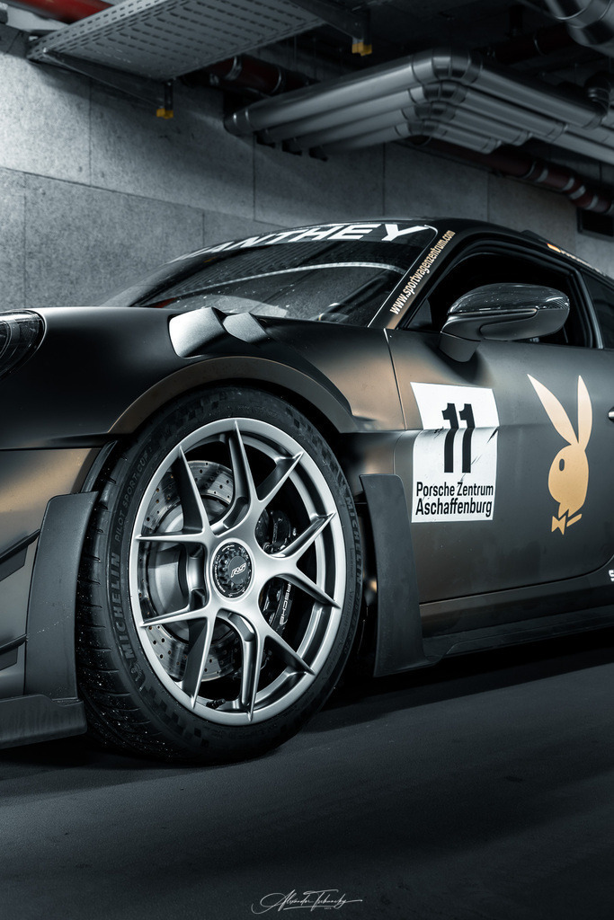 R6AT5226 _Alexander Tschuncky | 911 GT3 RS mit Manthey Kit - Realisiert mit Pictrs.com