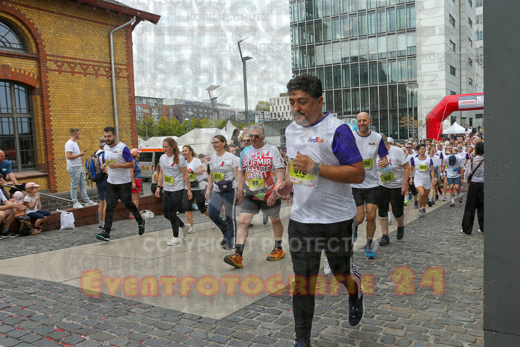 250920_1301_EX1_3845 | Sportfotografie im Rhein-Sieg Kreis, Köln, Bonn, NRW, Rheinland Pfalz, Hessen, etc. Unser Tätigkeitsfeld umfasst den Laufsport vom Volkslauf über den Marathon, Duathlon, Triathon bis zum Ultralauf wie Kölnpfad Ultra oder Schindertrail.