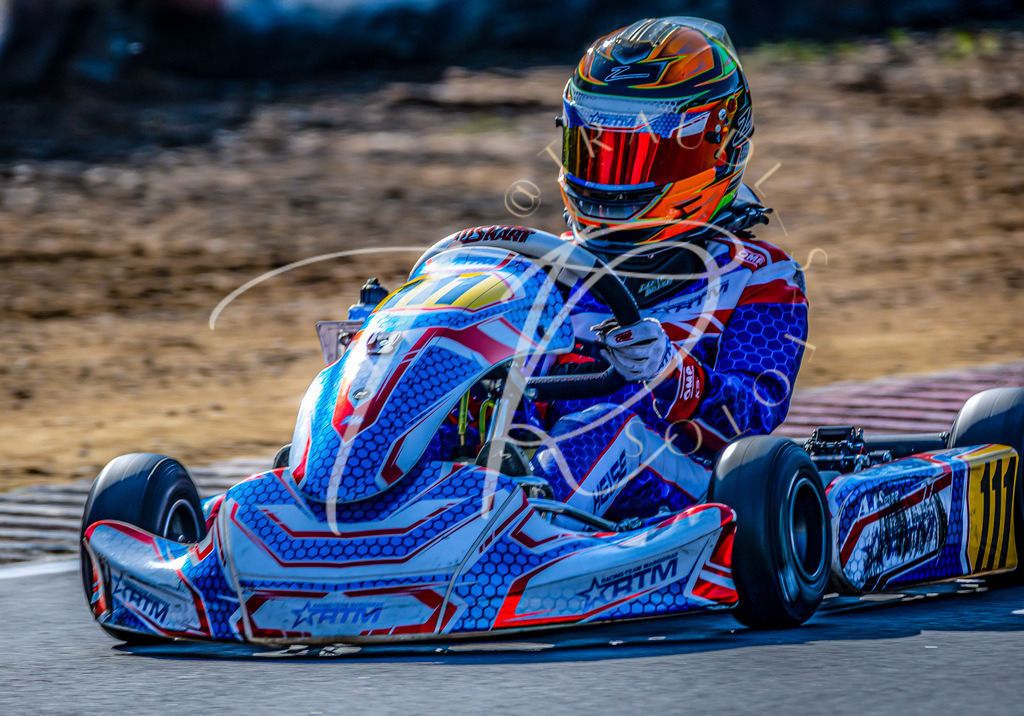 8B810F72-7D77-4E8D-8FBA-EE6439BDAFA2 | traudl_s_fotos