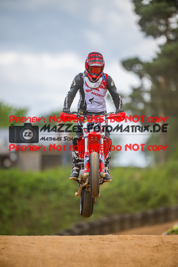 MaZZes_FotoMatrix_220528_6029 | Fotograf Mathias Schmid
Sportfotograf,
Eventfotograf,
Hochzeitsfotograf,
Portraitfotograf