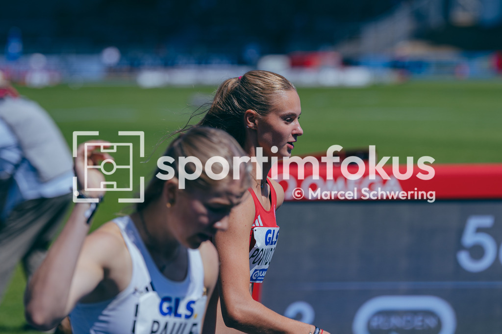 Deutsche Meisterschaften der Frauen und Männer 2026 | Finja Ponndorf, Eintracht Frankfurt e.V., U20 4x400-Meter-Staffel, Deutsche Meisterschaften der Frauen und Männer 2026, Lohrheidestadion Bochum-Wattenscheid, 25.07.2026. Foto: Marcel Schwering / sportimfokus - Realisiert mit Pictrs.com