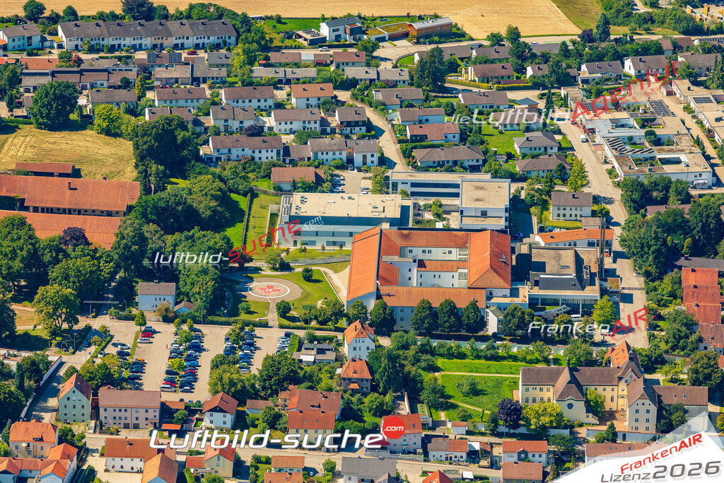 Luftaufnahme von Krankenhaus Vilsbiburg Bild- Das Luftbild wurde 2025 vom UL-Flugzeug heraus erstellt ( keine Drohne ) - Hochauflösende Luftaufnahme -Nicht vergleichbar mit Google Maps oder Satelittenbilder- Die Geschenkidee !Mit Lizenz und Bildrechte bestellbar