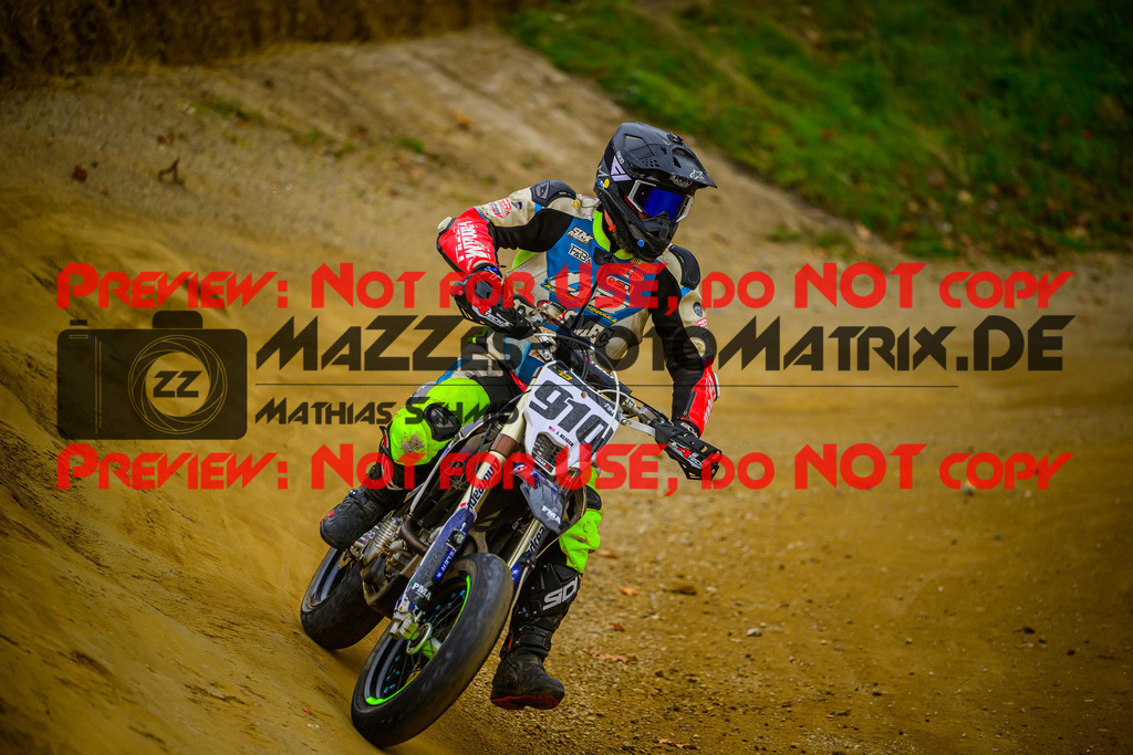 MaZZes_Fotomatrix_20251011_6021986_4312 | SENIOR