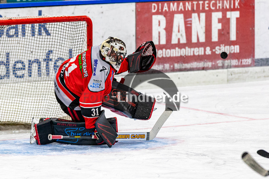 Testspiel TSV Peißenberg Miners vs EA Schongau Mammuts | Eishockey Bayernliga Vorbereitung 2023/2024, Testspiel TSV Peißenberg Miners vs EA Schongau Mammuts
Korbinian SERTL (Miners Goali 31) in Aktion,
2023-09-22 in Peißenberg (Eisstadion)
31 Korbinian SERTL (Miners Goali 31)
Copyright: FotoLindner
