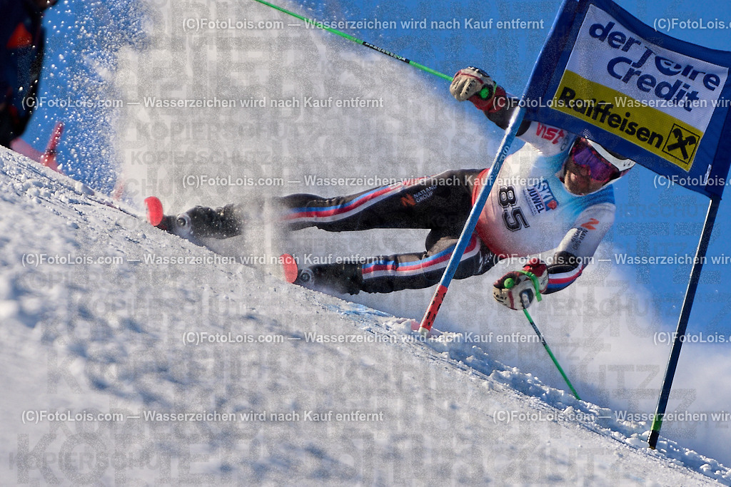 ALP4427_MASTERS-Cup_GS-A Herrn_Horacek David | (C)FotoLois.com, Alois Spandl. FIS Masters-Cup Wildschönau, Giant Slalom auf der Piste Schatzberg GS, Siegerehrung auf dem Dorfplatz Niederau, Sa 13. Januar 2024.