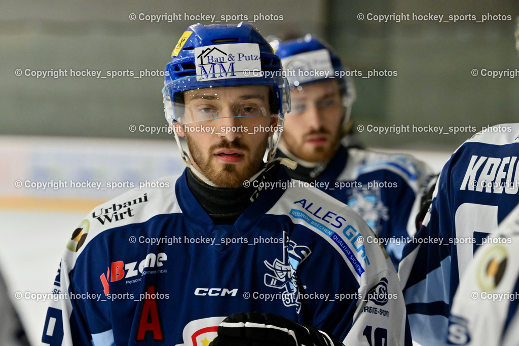 ESV FERLACH vs. ESC SOCCERZONE STEINDORF | #19 Friedrich Lukas ESC Steindorf, ESV FERLACH vs. ESC SOCCERZONE STEINDORF, ESV FERLACH vs. ESC SOCCERZONE STEINDORF am 22.11.2024 in Ferlach (Eishalle Ferlach ), Austria, (Photo by Bernd Stefan)