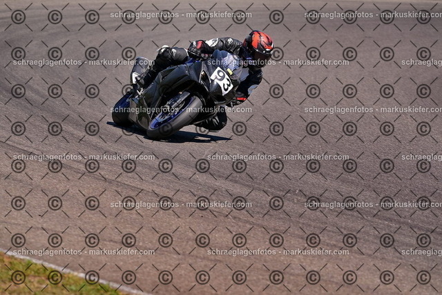 26bt05-1051 | markuskiefer.com - Realisiert mit Pictrs.com