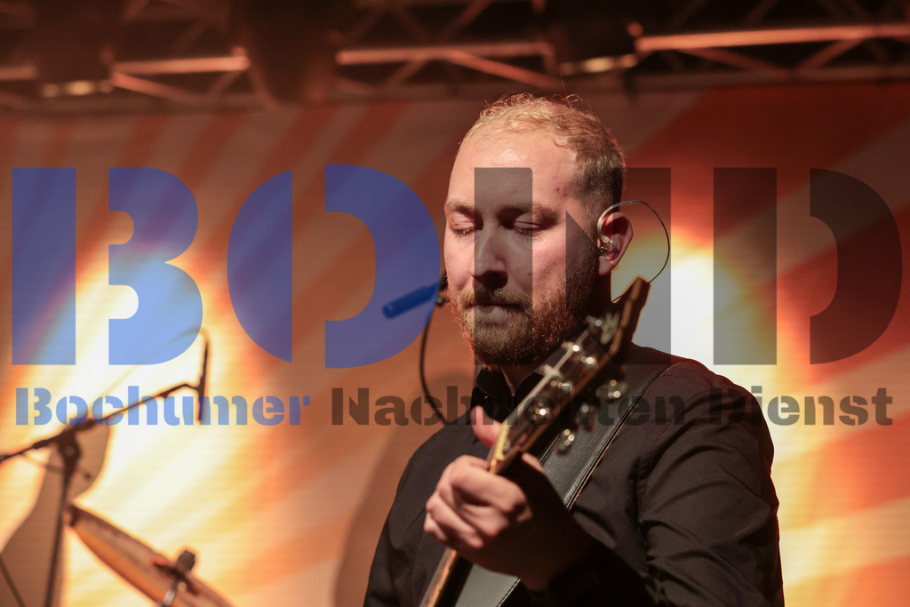 SES_GEBZFR20250828-41 | bond - Realisiert mit Pictrs.com