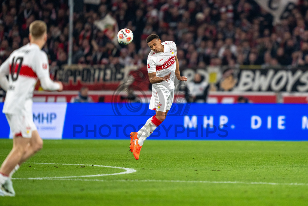 VfB Stuttgart vs. RB Leipzig, Fussball, 1. Bundesliga, 26. Spieltag, 15.03.2026 | Luca Jaquez (VfB Stuttgart, #14),VfB Stuttgart vs. RB Leipzig, Fussball, 1. Bundesliga, 26. Spieltag, 15.03.2026Foto: photosbyphips/Philip Ziegler