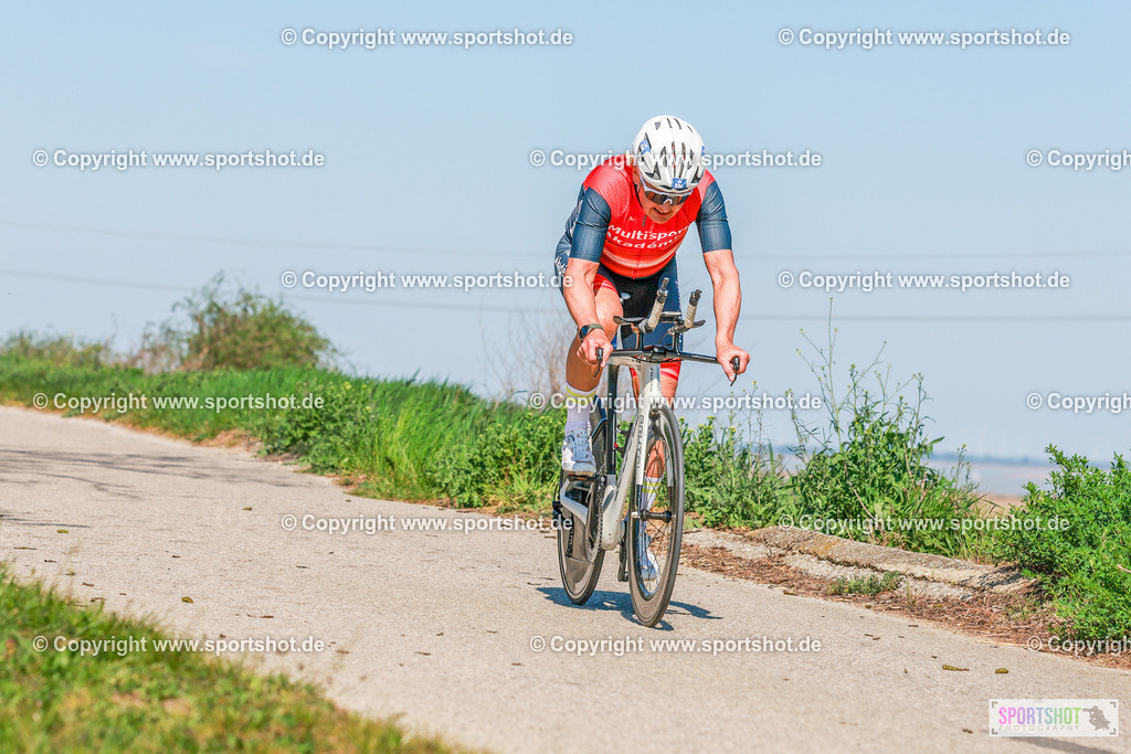 406_AR7_4146 | Neusiedlersee Radmarathon 2026@sportshot_your_pictrs #yourpictures#roadtowm2029 #nrm #neusiedlerseeradmarathon #neusiedlersee #neusiedlerseetourismus #burgenland #mörbisch #nrm26 #burgenlandtourismus #voglundco #poweredbyburgenlandtourismus #radsport #rad #marathon #ucigranfondo #visitburgenland #ucigranfondoworldseries