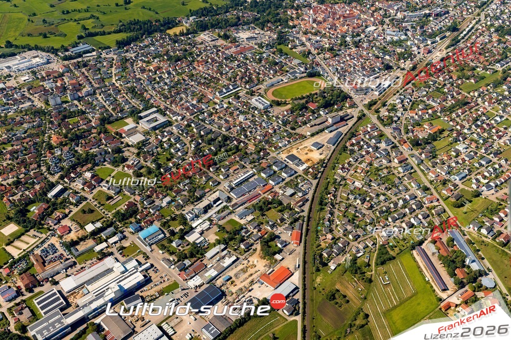 Luftaufnahme der Stadt Abensberg - Die Luftaufnahme wurde 2025 vom UL-Flugzeug heraus erstellt ( keine Drohne ) - Hochauflösende Luftaufnahme - für professionelle Ausdrucke geeignet. Die Geschenkidee !Mit Lizenz und Bildrechte bestellbar