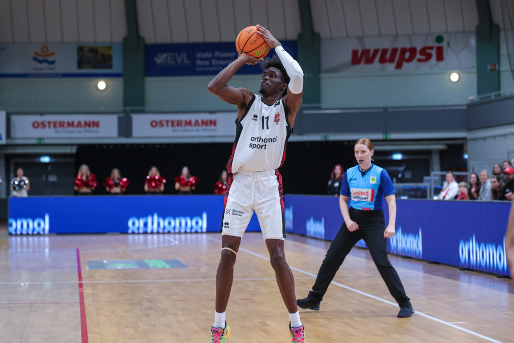 Pro A BAYER GIANTS vs BG Göttingen-4 | Fotos von Basketballspielen aus dem Raum NRW fotografiert von Gero Mueller-Laschet und Daniel Schaefer - Realisiert mit Pictrs.com