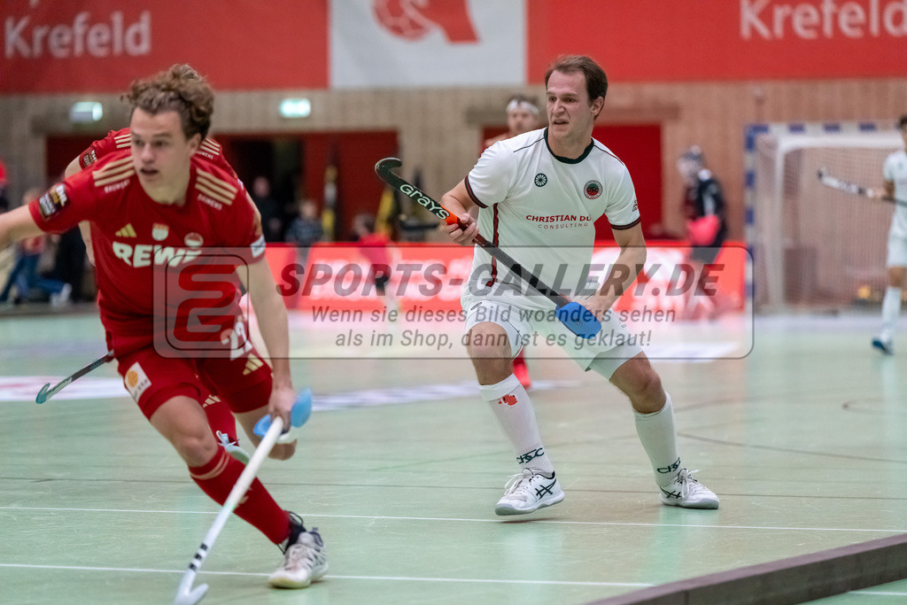 HK_20241214_100349 | 1. Bundesliga Halle Herren Crefelder HTC - Rot-Weiss Köln am 14.12.2024 Halle Glockenpitz, Krefeld , Linus Michler ( Crefelder HTC #7 )