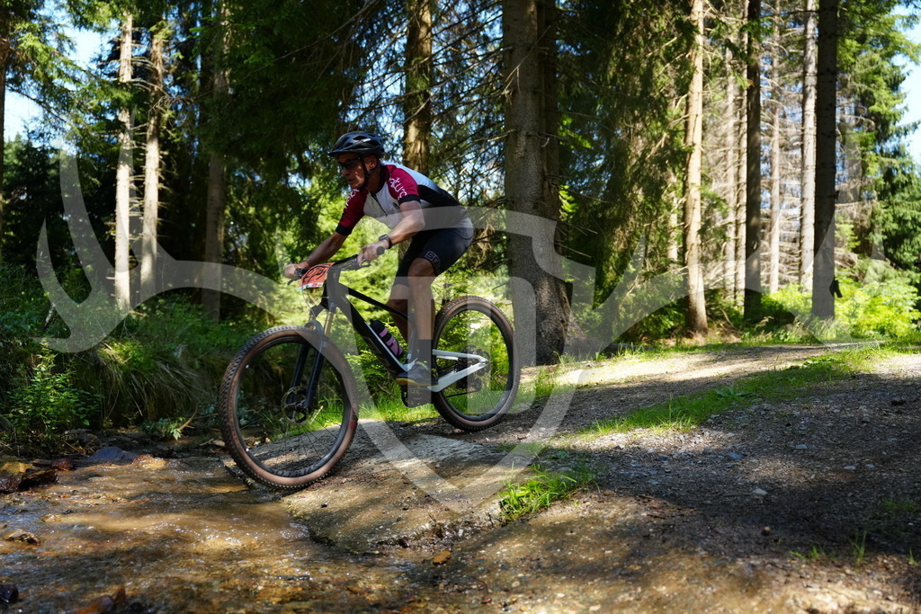 FC101833 | Fotogalerie der Treibjagd im Dunkelwald - Dein MTB Etappenrennen im Erzgebirge - Realisiert mit Pictrs.com