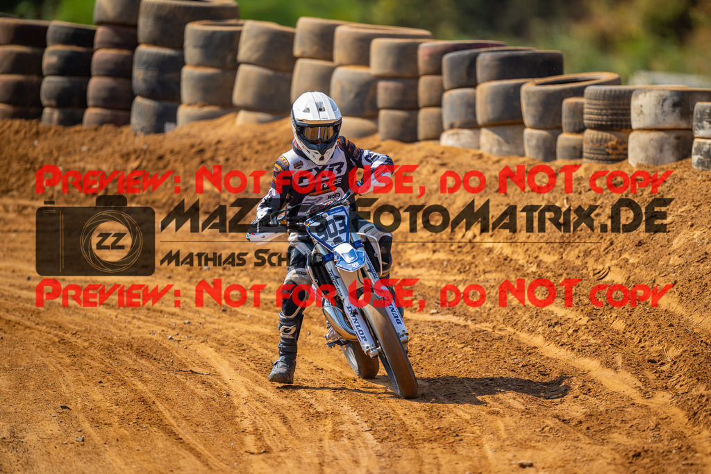 MaZZes-Fotomatrix-20260815-605187 | ROOKIES