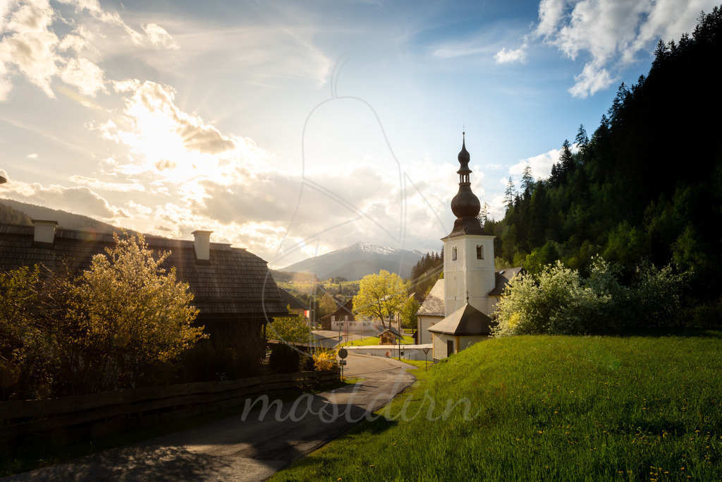 Thomatal Frühling | Bei Veröffentlichung des Bildes ist eine Namensnennung wie folgt erforderlich: 
Foto: Mostdirn Irmgard Wieser - Realisiert mit Pictrs.com