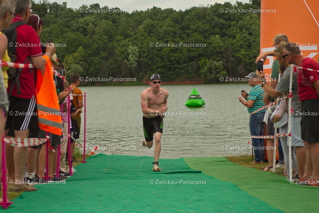 2023_0630_KoberTriathlon_Jeder0033 | Urban. Natur. Panorama. Luftbild. 
Der Bildershop für aufregende Perspektiven!
Für Deko, Wandbild und Kalender!
Wir bringen LED-Bilder zum Leuchten!
