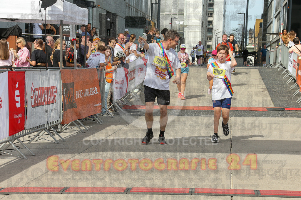 250920_1343_EX1_6404 | Sportfotografie im Rhein-Sieg Kreis, Köln, Bonn, NRW, Rheinland Pfalz, Hessen, etc. Unser Tätigkeitsfeld umfasst den Laufsport vom Volkslauf über den Marathon, Duathlon, Triathon bis zum Ultralauf wie Kölnpfad Ultra oder Schindertrail.