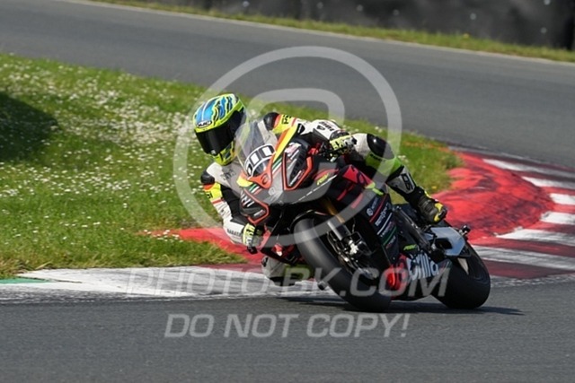 2024_06_21_PBK_13484 | Sportfotografie; SlowMotion; Video; Rennstrecke; Hafeneger; Speer; Racing; RSE; BMW; CBO; Trackday; Motorsportarena; Hockenheimring; Brno; Most; Barcelona; Valencia