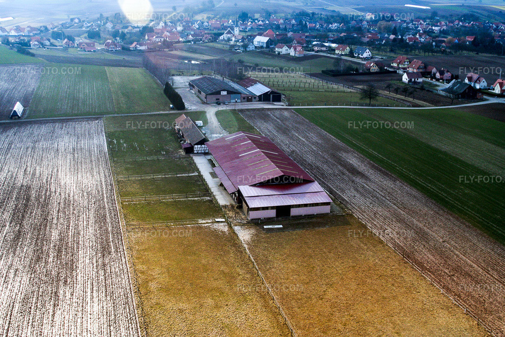 Aerial view: Ranch in Seebach in the state Bas-Rhin, France.Photo: IMG_1197.jpg taken on 03/12/2006 by Werner Riehm/FLY-FOTO.comResolution of the original: 3456 x 2304 px