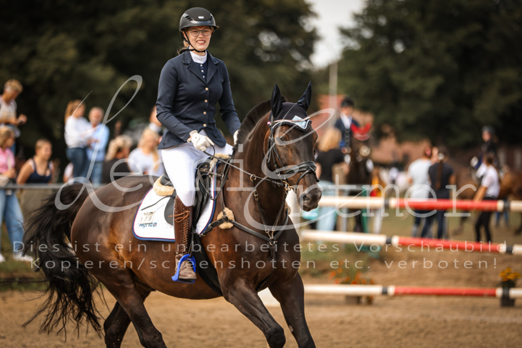 05.SoSpWB00135 | Leoni Ertmer Photography - Realisiert mit Pictrs.com