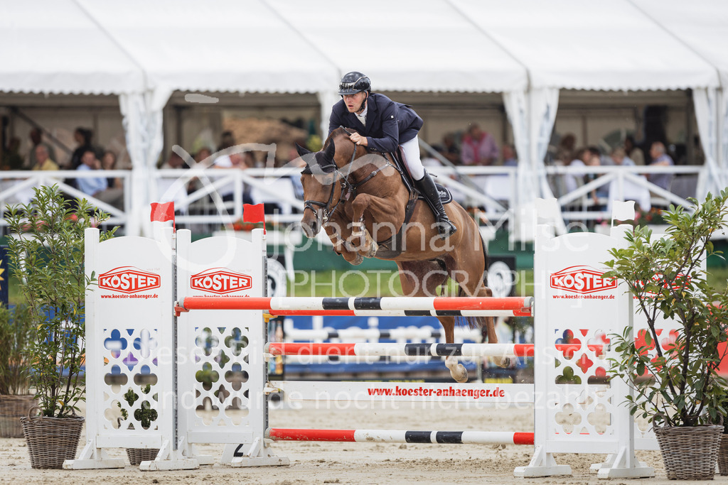 250713_BHO_M2-Spr-2-616 | Deine schönsten Turniermomente als professionelle Fotos! Entdecke hochwertige Pferdesport-Fotografie im Online-Shop. Jetzt Fotos finden & bestellen!