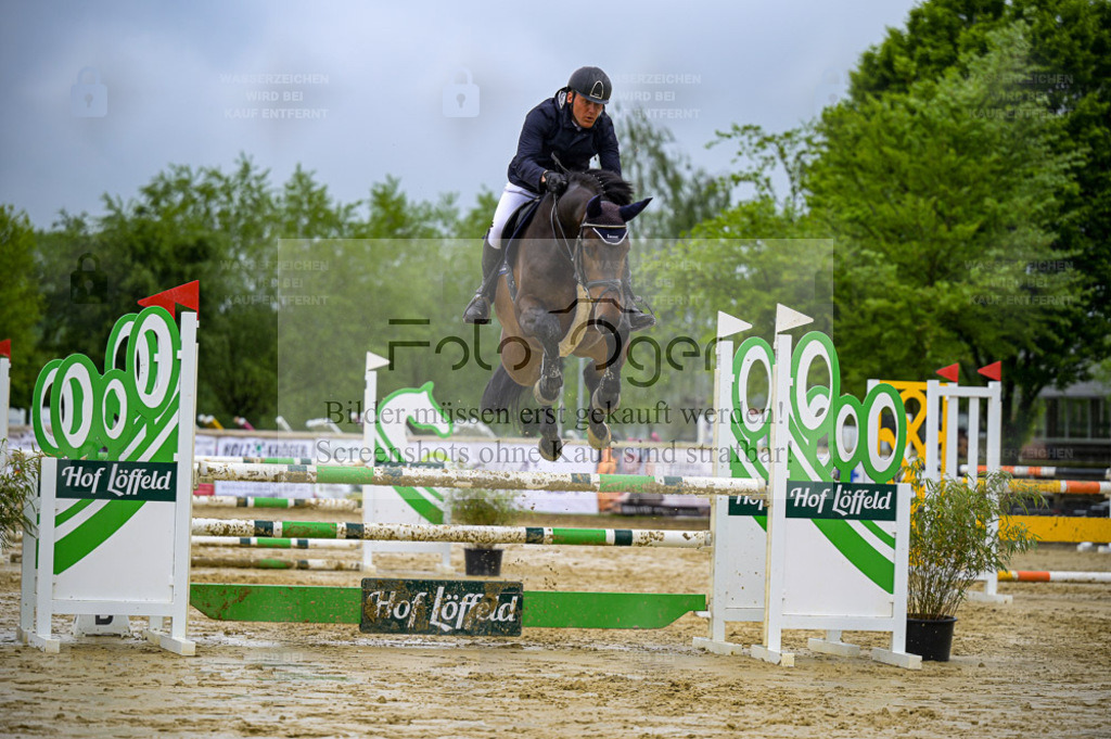 Reitturnier Lienen | Entdecke hochwertige Reitturnierfotos von Foto Oger. Professionell, emotional und authentisch – jetzt Lieblingsmomente im Shop bestellen. - Realisiert mit Pictrs.com
