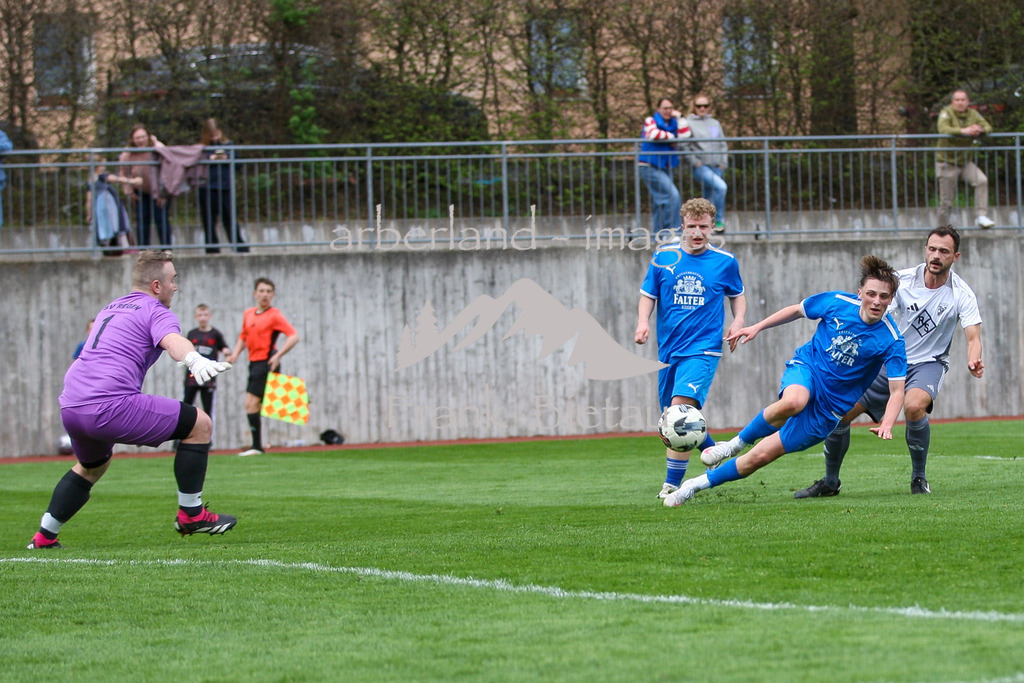 993T8372 | zum 0:3,Martin Schreder, hinten re.