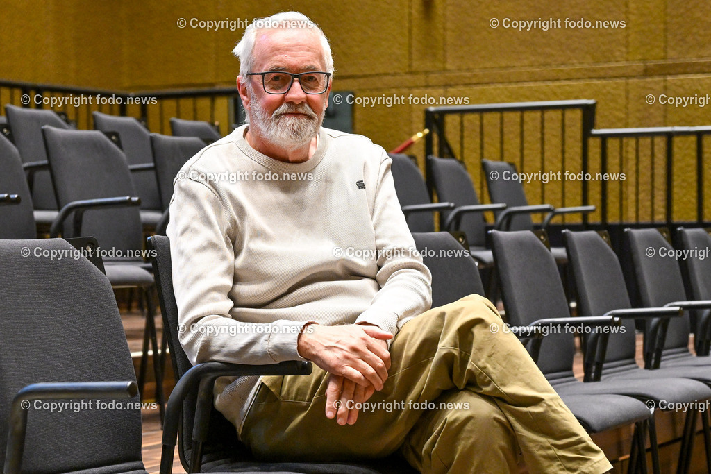 Musiktheater Linz_ Schlag_ Brugger_ Trawoeger_ 19.10.2023-9 | 19.10.2023, Musiktheater Linz, AUT, Musiktheater Linz, Schlag, Brugger, Trawoeger, im Bild Wolfgang Schlag (Kurator)