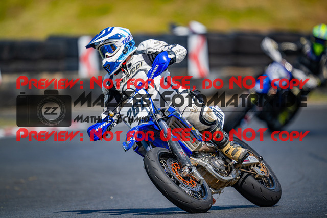 MaZZes_FotoMatrix_240430_6007705_1538 | Fotograf Mathias Schmid
Sportfotograf,
Eventfotograf,
Hochzeitsfotograf,
Portraitfotograf