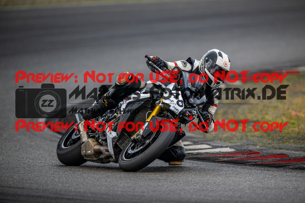 MaZZes_FotoMatrix_230719_4134 | ROT