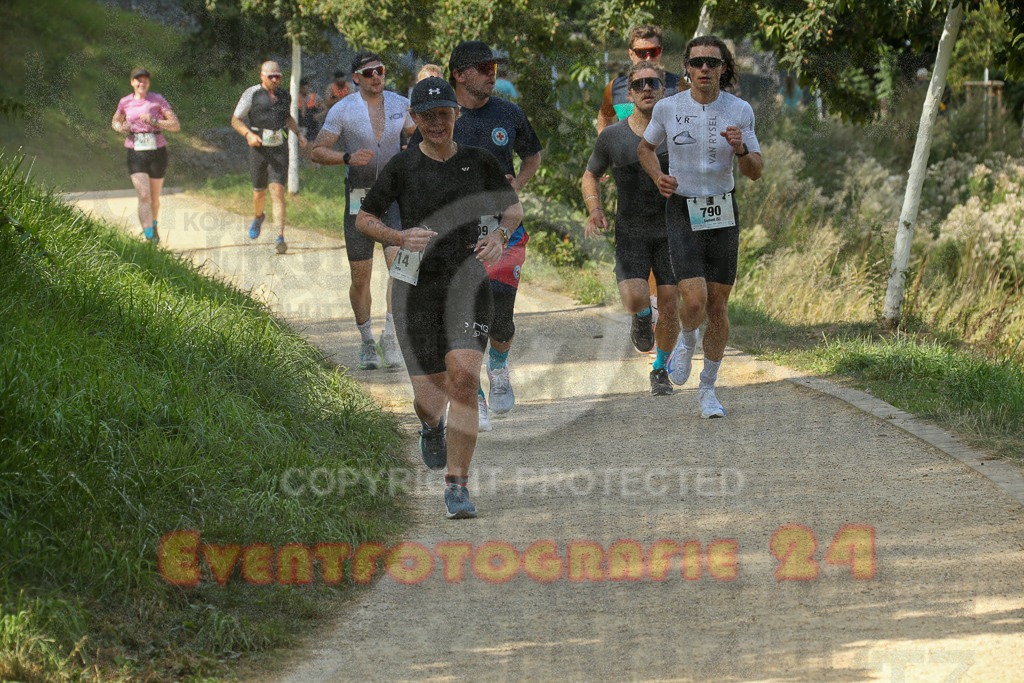 250824_1445_EX1_7417 | Sportfotografie im Rhein-Sieg Kreis, Köln, Bonn, NRW, Rheinland Pfalz, Hessen, etc. Unser Tätigkeitsfeld umfasst den Laufsport vom Volkslauf über den Marathon, Duathlon, Triathon bis zum Ultralauf wie Kölnpfad Ultra oder Schindertrail.