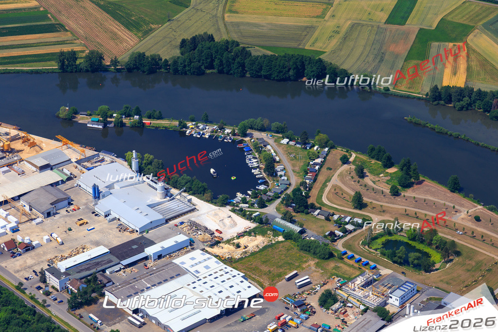 Die Luftaufnahme der Stadt Bischberg wurde 2017 vom Flugzeug heraus erstellt ( keine Drohne )- hohe Auflösung für beste Qualität