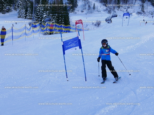 Anastasia (7) | Photos von der Skischule Warth - Realisiert mit Pictrs.com